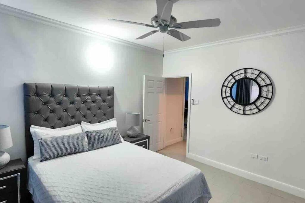 Snooze At Oceanpointe Villa Lucea Exterior photo
